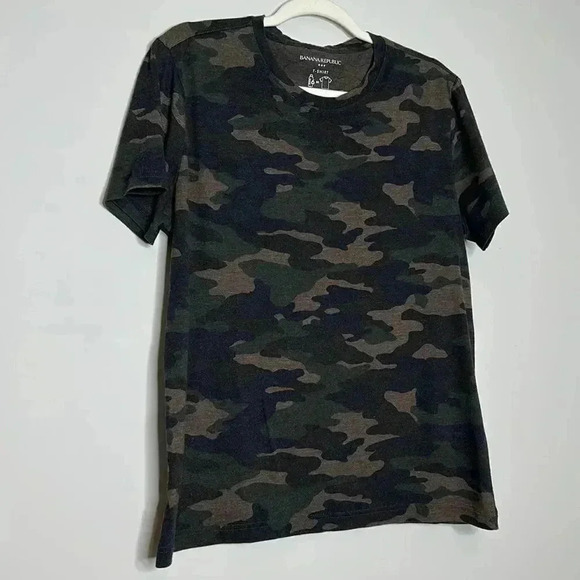 Banana Republic Factory Men Graphic T-Shirt Color Camo Size M - Picture 6 of 10
